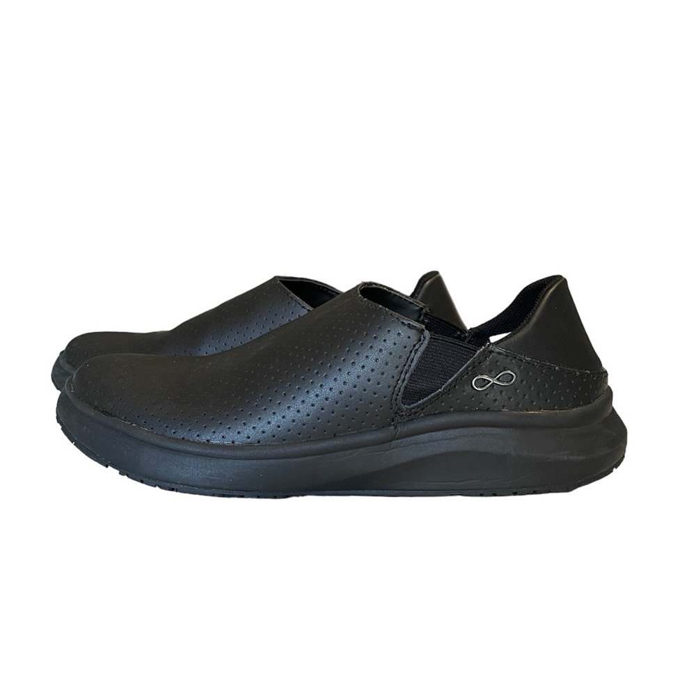 Infinity Cherokee footwear